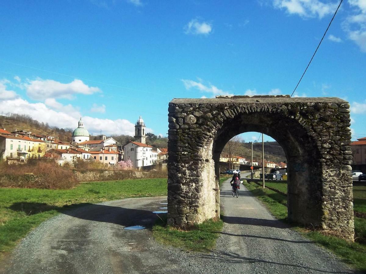 Ai Chiosi Affittacamere Pontremoli Kültér fotó